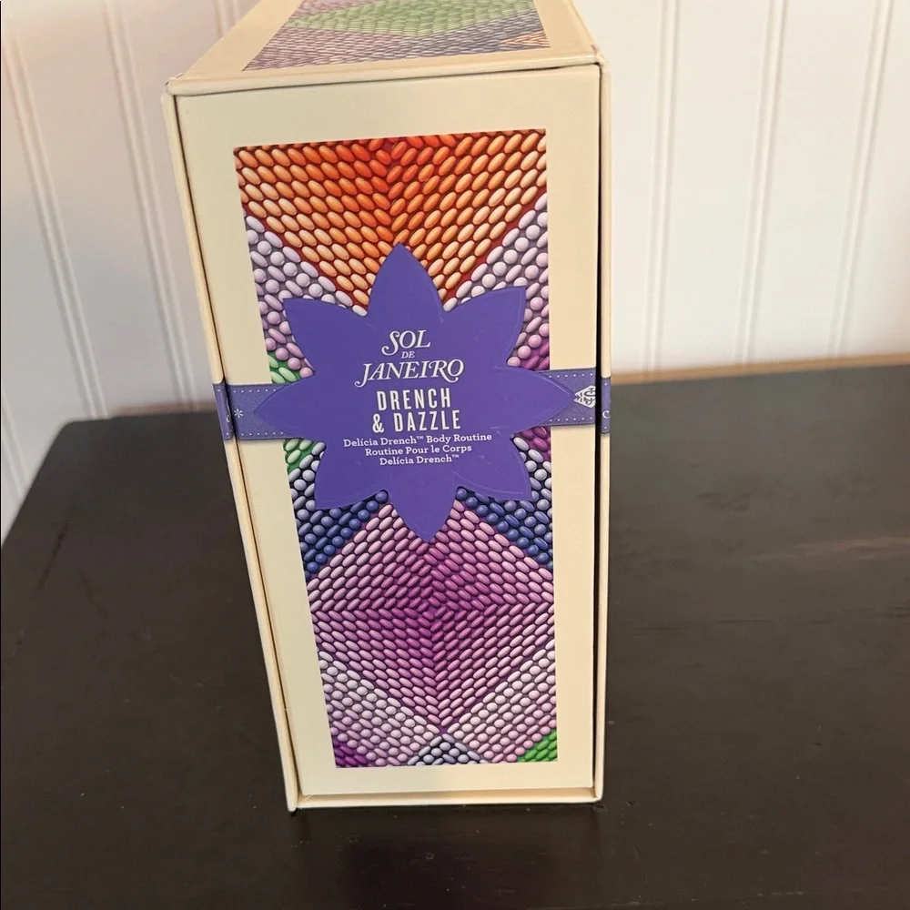 Sol de Janeiro Drench & Dazzle Set - Purple and White - Picture 4 of 5